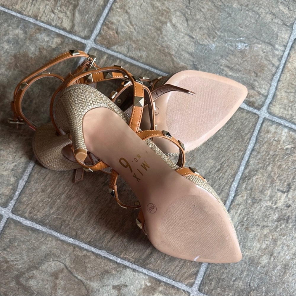 Mix No. 6 Tan and Gold Strappy Heels - Picture 7 of 10